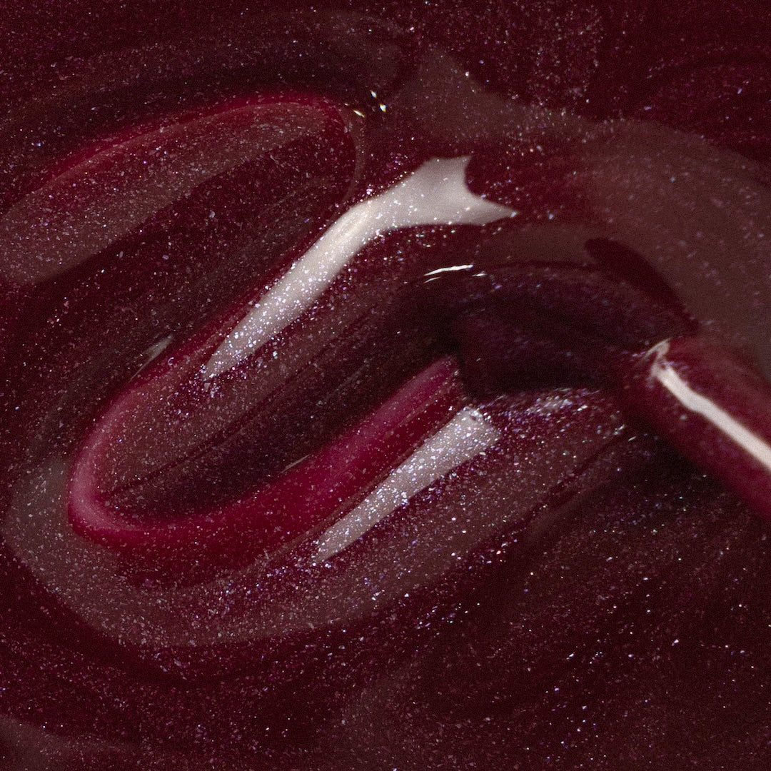 BIOGEL 0348 Berry Night Sky – Nahaufnahme der rot-violetten Textur mit feinem Schimmer