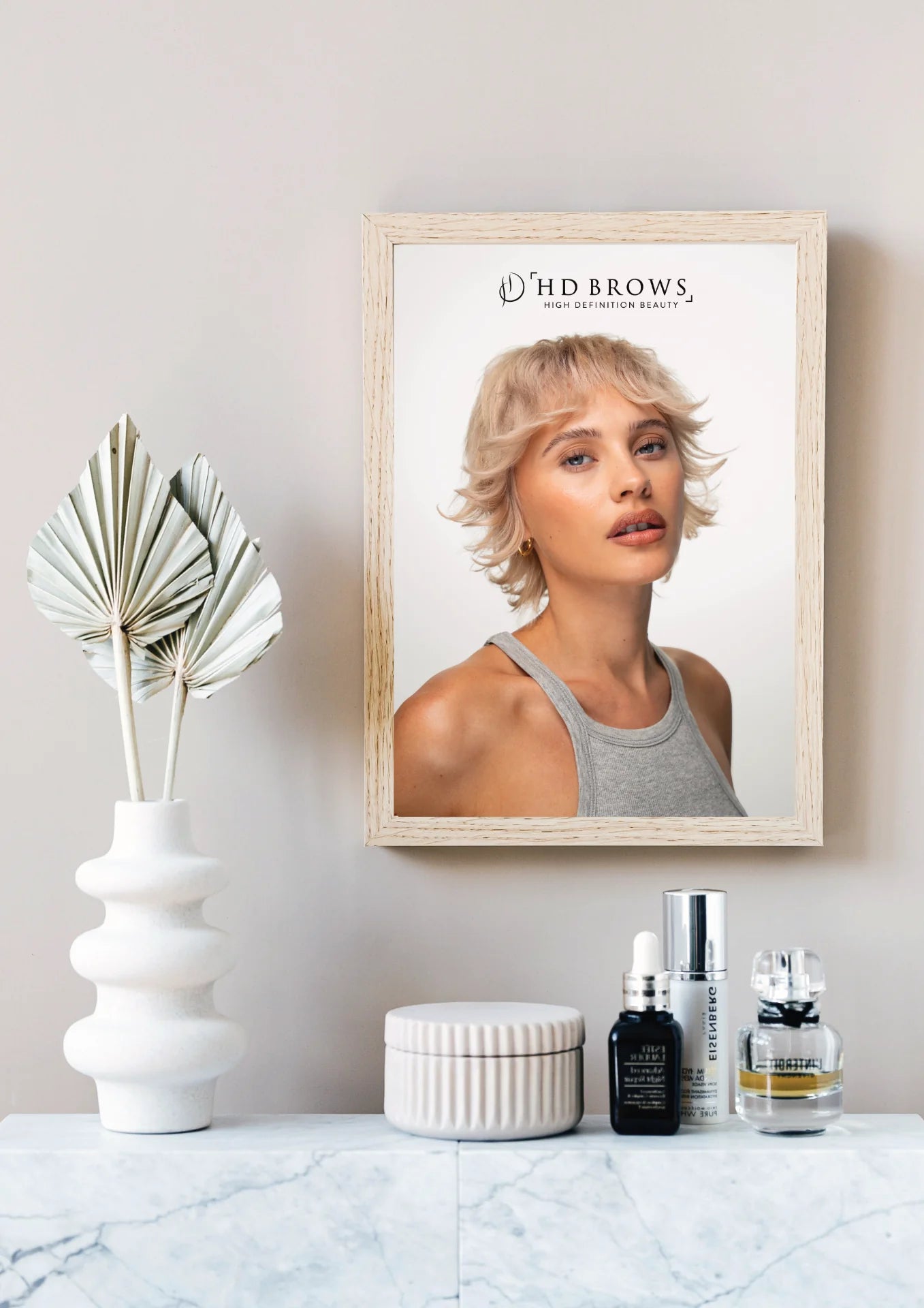 Цифровой HD-постер "Брови", вариант файла 4