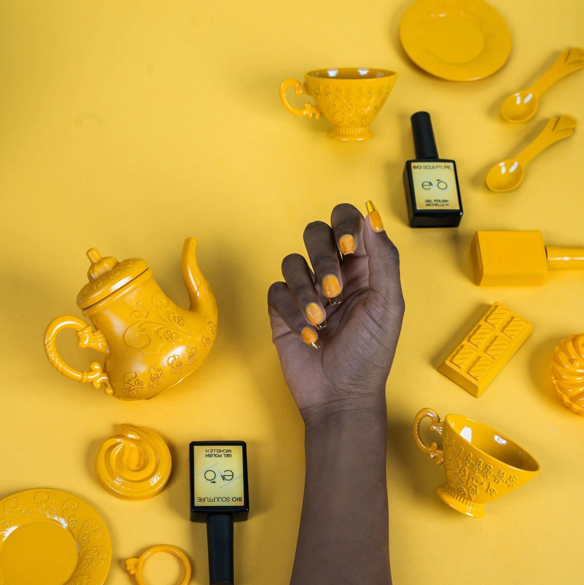 0160 MICHELLE H - EVO EVO EVO Gellack Hergestellt in Südafrika.EVO by Bio Sculpture Bio Sculpture