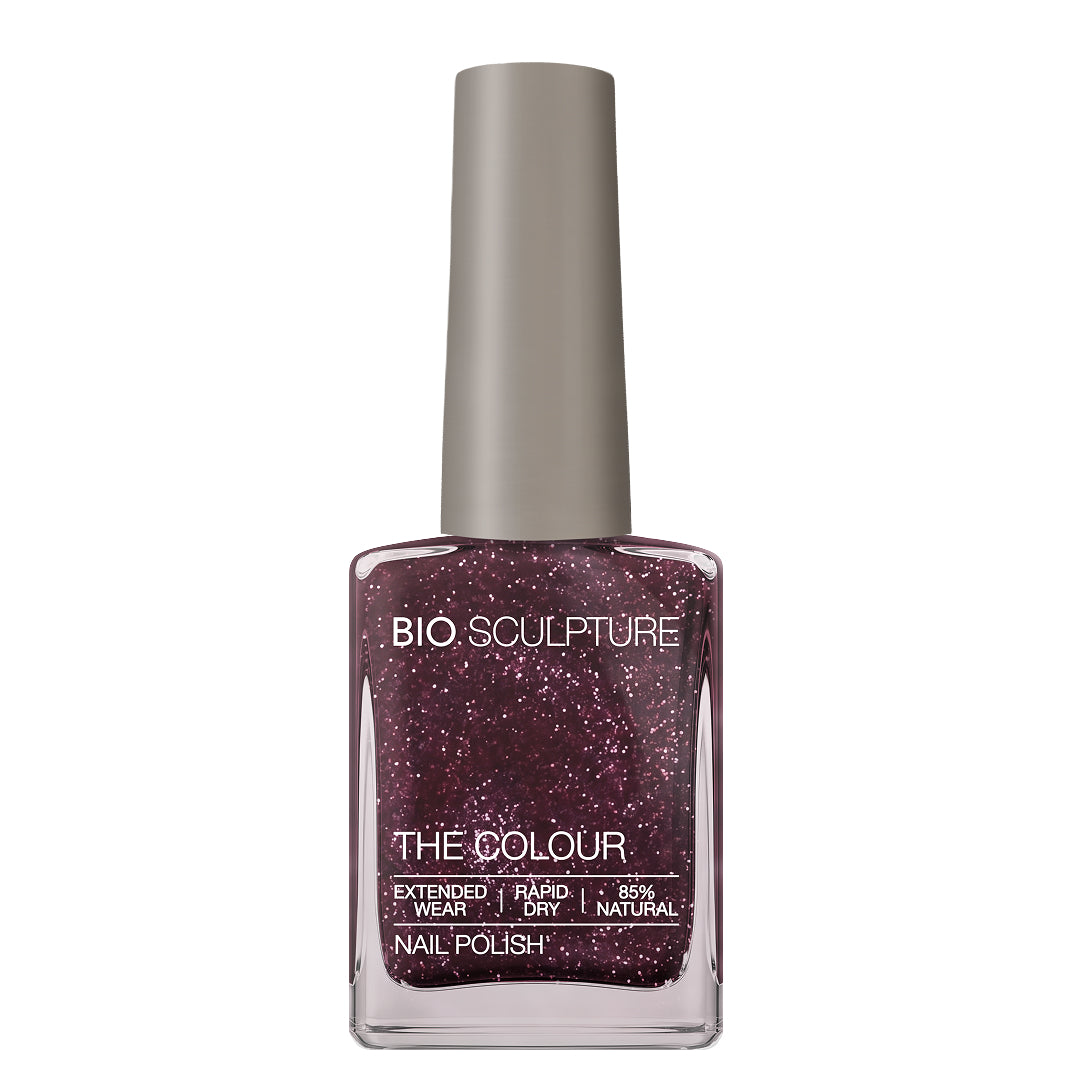 Berry Night Sky Nail Polish – Bio Sculpture Produktflasche; Farbton ein sattes, weinartig dunkles Beerenrot mit seidigem Sternenschimmer