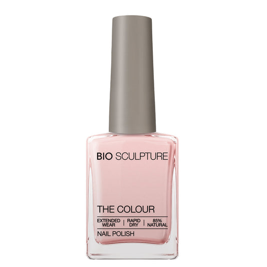 Blushed Silence Nail Polish – Bio Sculpture Produktflasche; Farbton ein weiches, pudriges Blush-Rosa mit zurückhaltender, leicht transparenter Wirkung