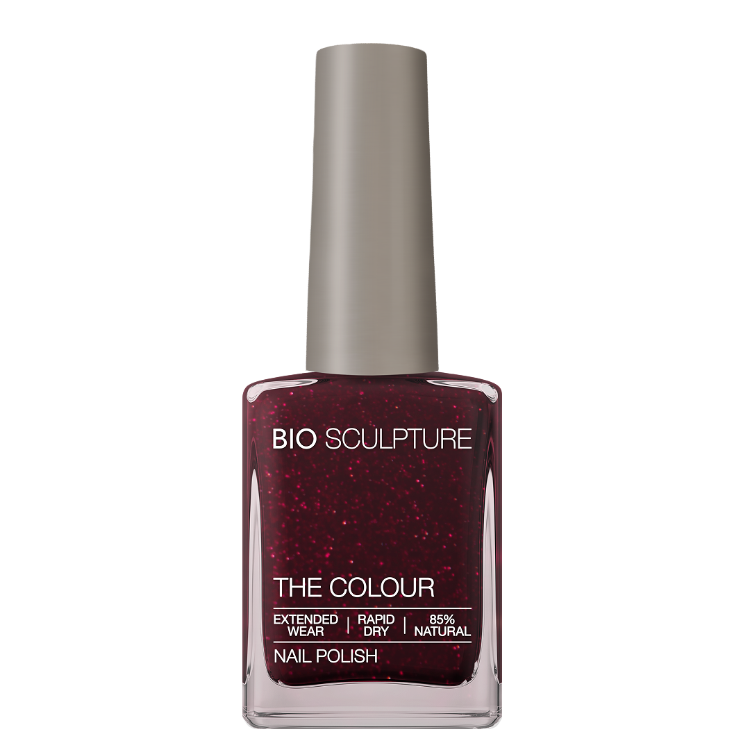 Moulin Rouge Nail Polish – Bio Sculpture Produktflasche; Farbton ein tiefes Kirschrot mit feinem Goldglitter