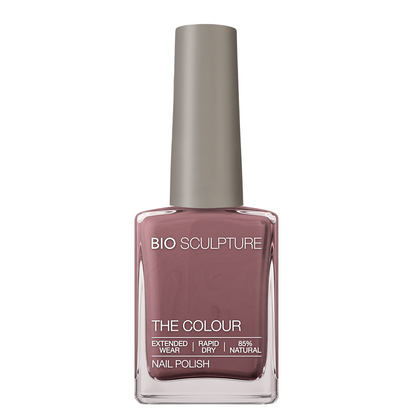 Subtle Silhouettes Nail Polish – Bio Sculpture Produktflasche; Farbton ein gedecktes Beeren-Nude mit weichen Mauvetönen