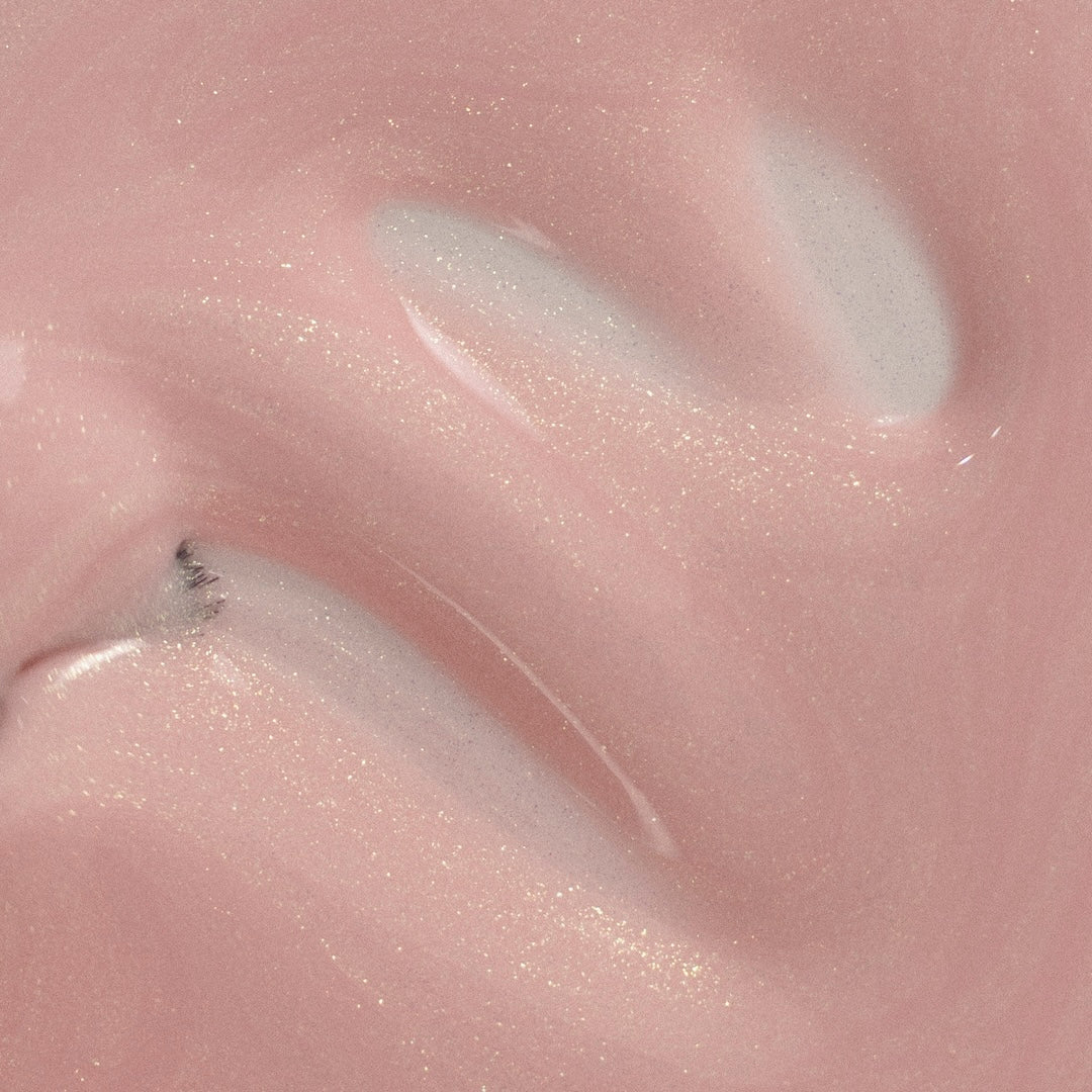 BIOGEL 0344 Pearl Frost – Nahaufnahme der milchigen Textur mit feinem Micro-Schimmer