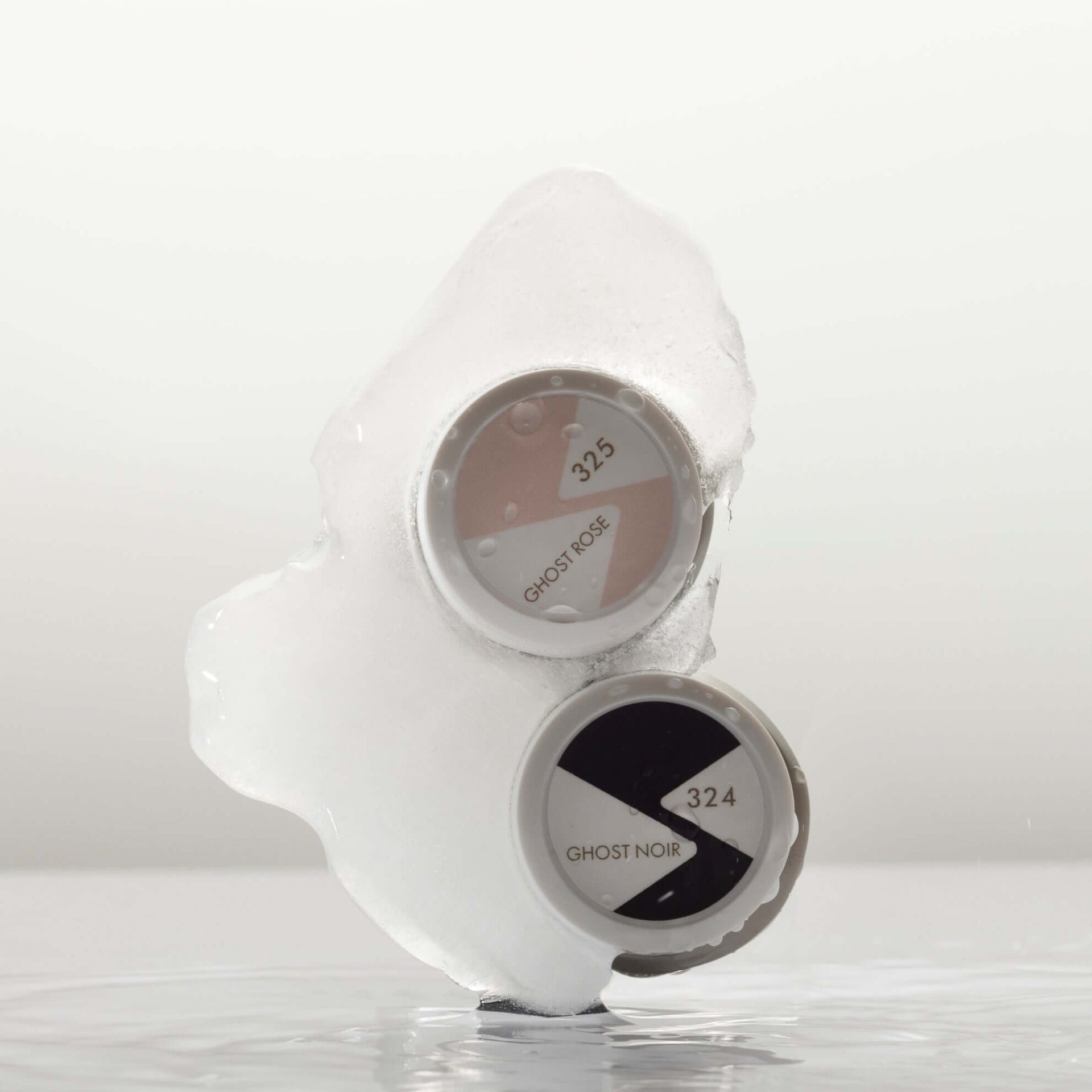 Bio Sculpture x L.A-Space Collection BIOGEL Bio Sculpture und LA-Space freuen sich, ihre Zusammenarbeit bekannt zu geben. Lorna Luxe, inspiriert von der Idee, dass jeder einen Hauch von Luxus verdient, erkannte die Übereinstimmung der beiden Marken bei de